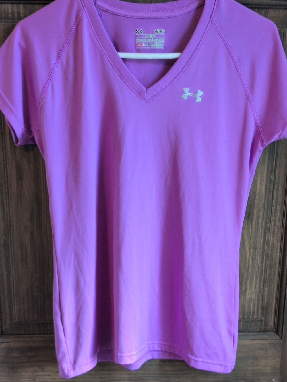 Under Armour Women's V-Neck Active Tee in Bright Magenta